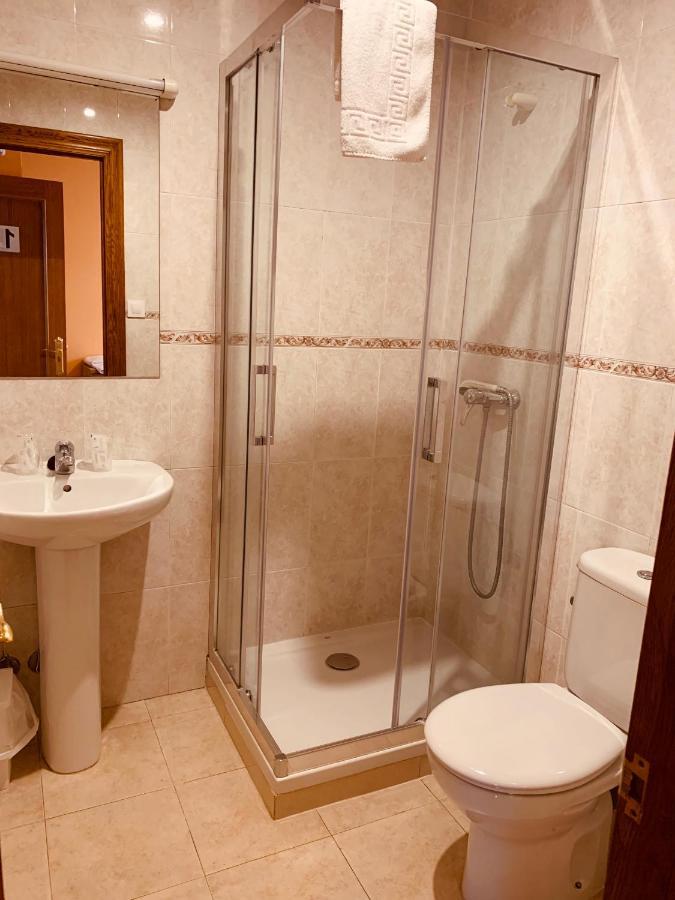 Hostal La Serna Hotel โปเตส ภายนอก รูปภาพ