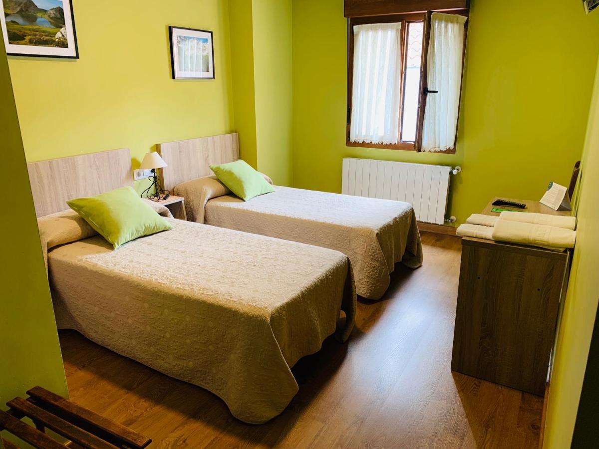 Hostal La Serna Hotel โปเตส ภายนอก รูปภาพ