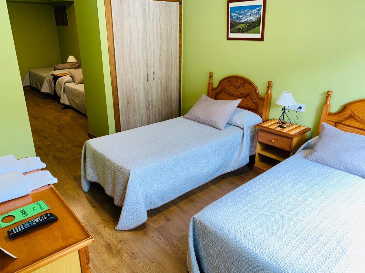 Hostal La Serna Hotel โปเตส ภายนอก รูปภาพ