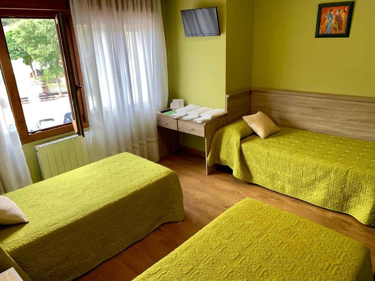 Hostal La Serna Hotel โปเตส ภายนอก รูปภาพ