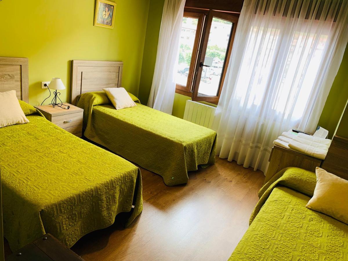 Hostal La Serna Hotel โปเตส ภายนอก รูปภาพ